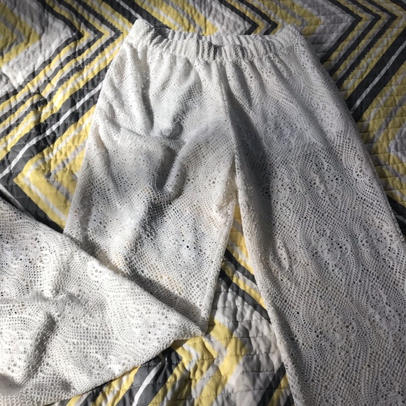 No Boundaries Other - White swim cover up pants